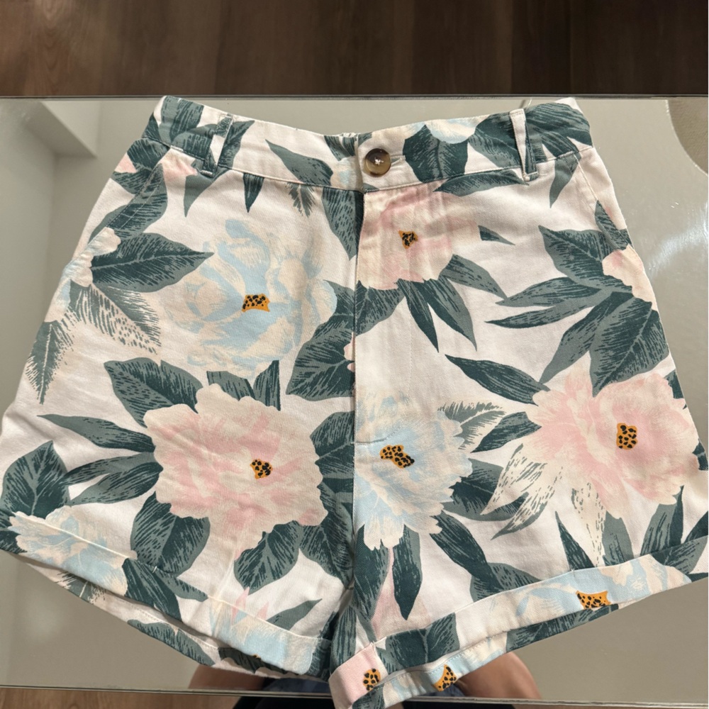 Billabong Floral Women's Shorts - Green and Pink